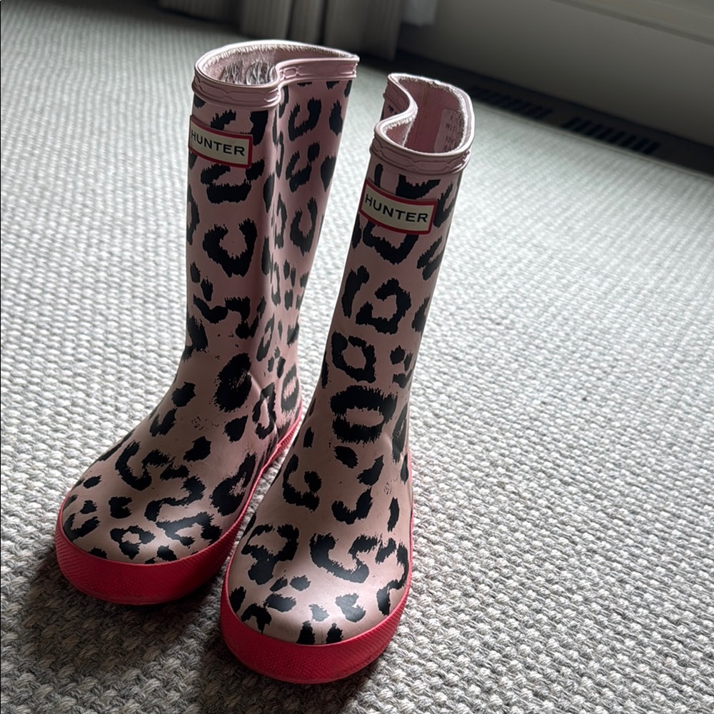 Hunter Pink Leopard Print Rain Boots